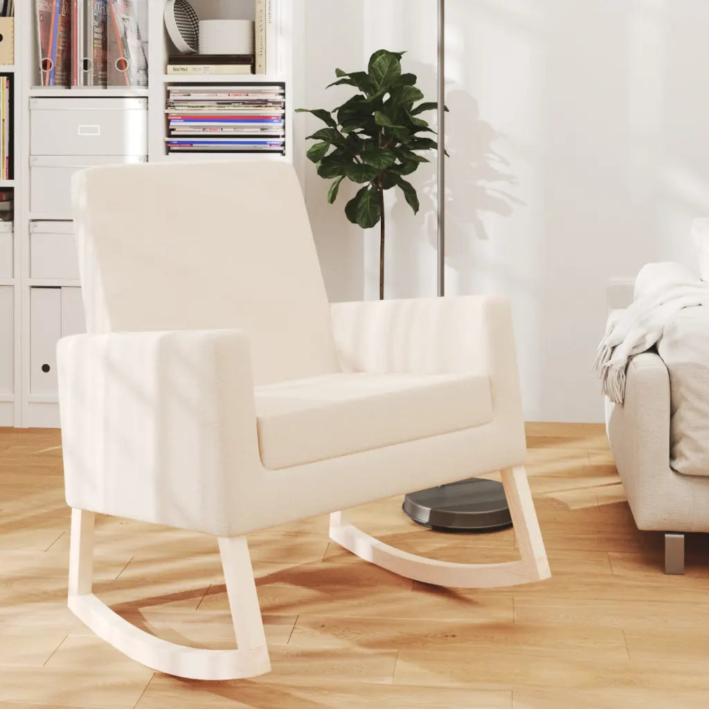 Un Fauteuil à Bascule Design en Tissu.