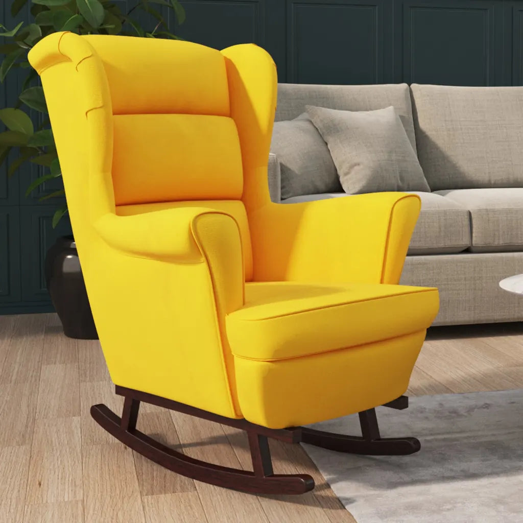 Un Fauteuil à Bascule au style Scandinave de part le choix de sa couleur jaune.